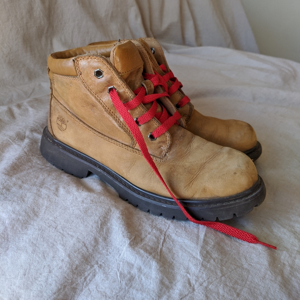 Women's Timberland Boots Sz 8.5